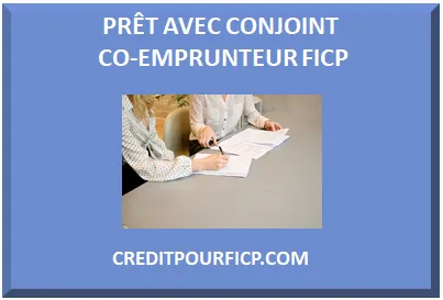 Couple signant ensemble un contrat de crédit à une table